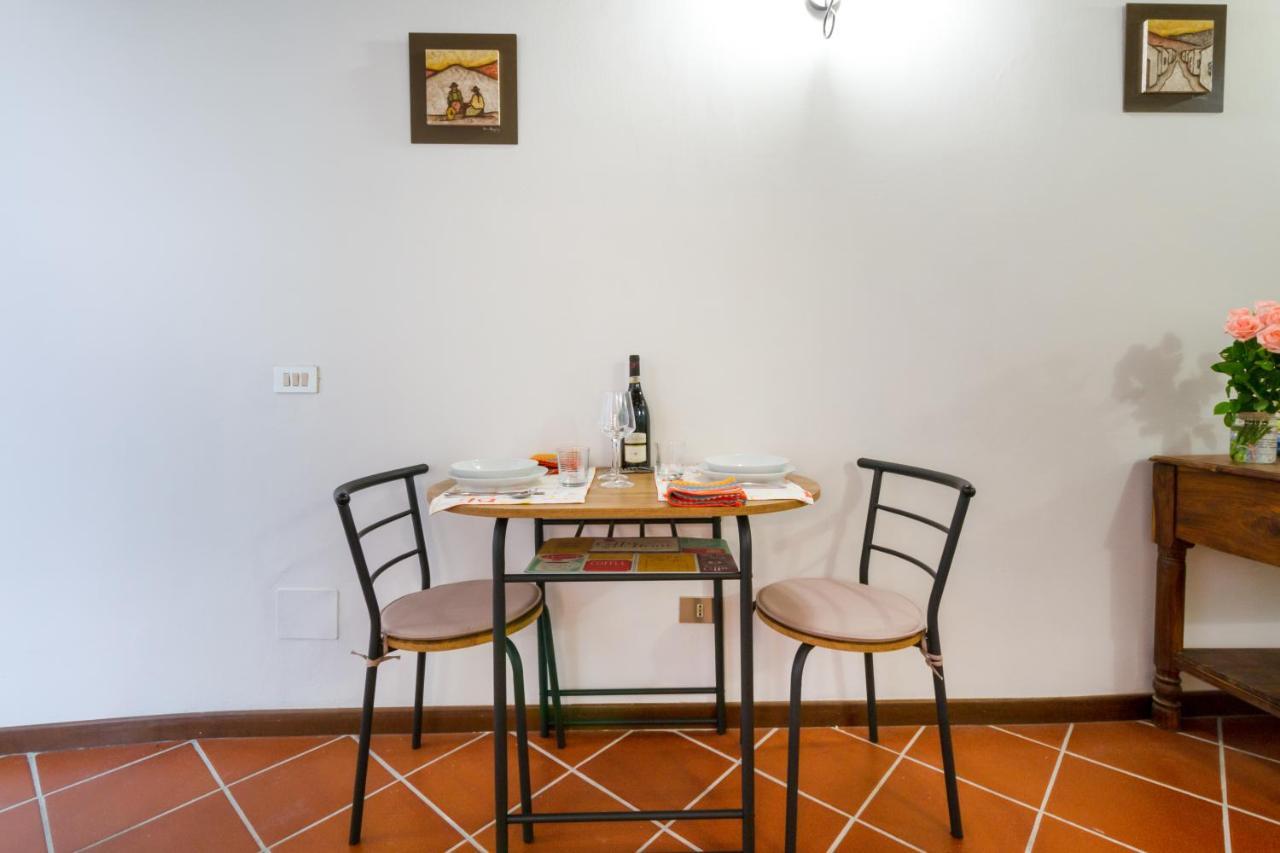 Ferienwohnung Parma Portici Antichi Monolocale A 5 Min Dal Duomo Exterior foto
