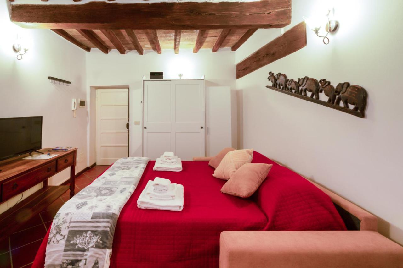 Ferienwohnung Parma Portici Antichi Monolocale A 5 Min Dal Duomo Exterior foto